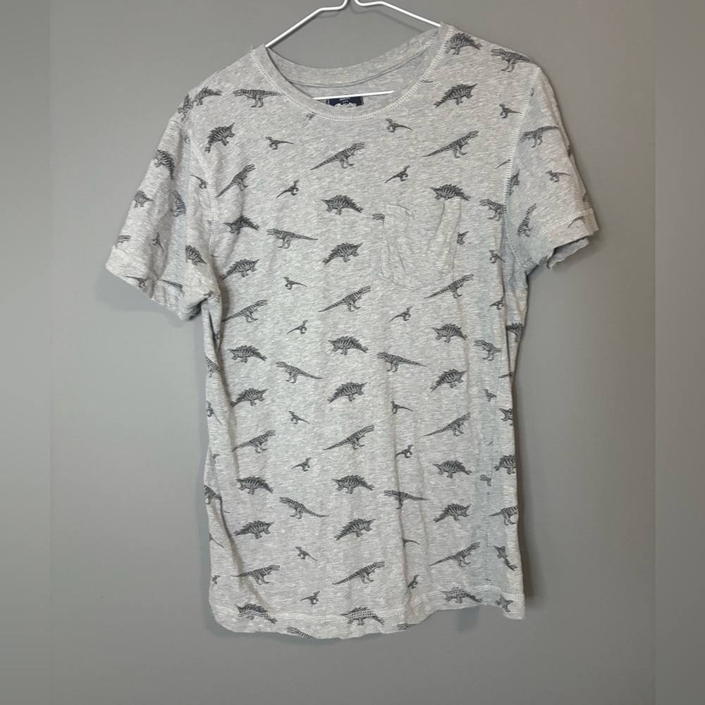 Dinosaur Print Men's Shirt, Aritstry in Motion size M, Tshirt with breast pocket - Picture 2 of 6